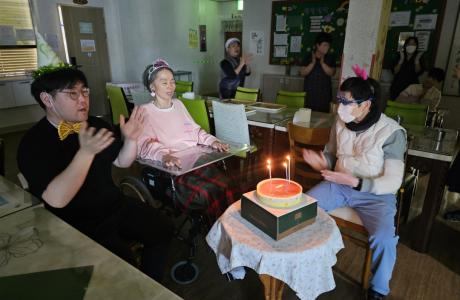 2월 생일잔치