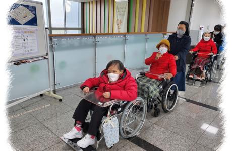 2022년 3월 4일 제20대 대통령선거 사전투표 참여 및 수변공원에서 차를 마시고~